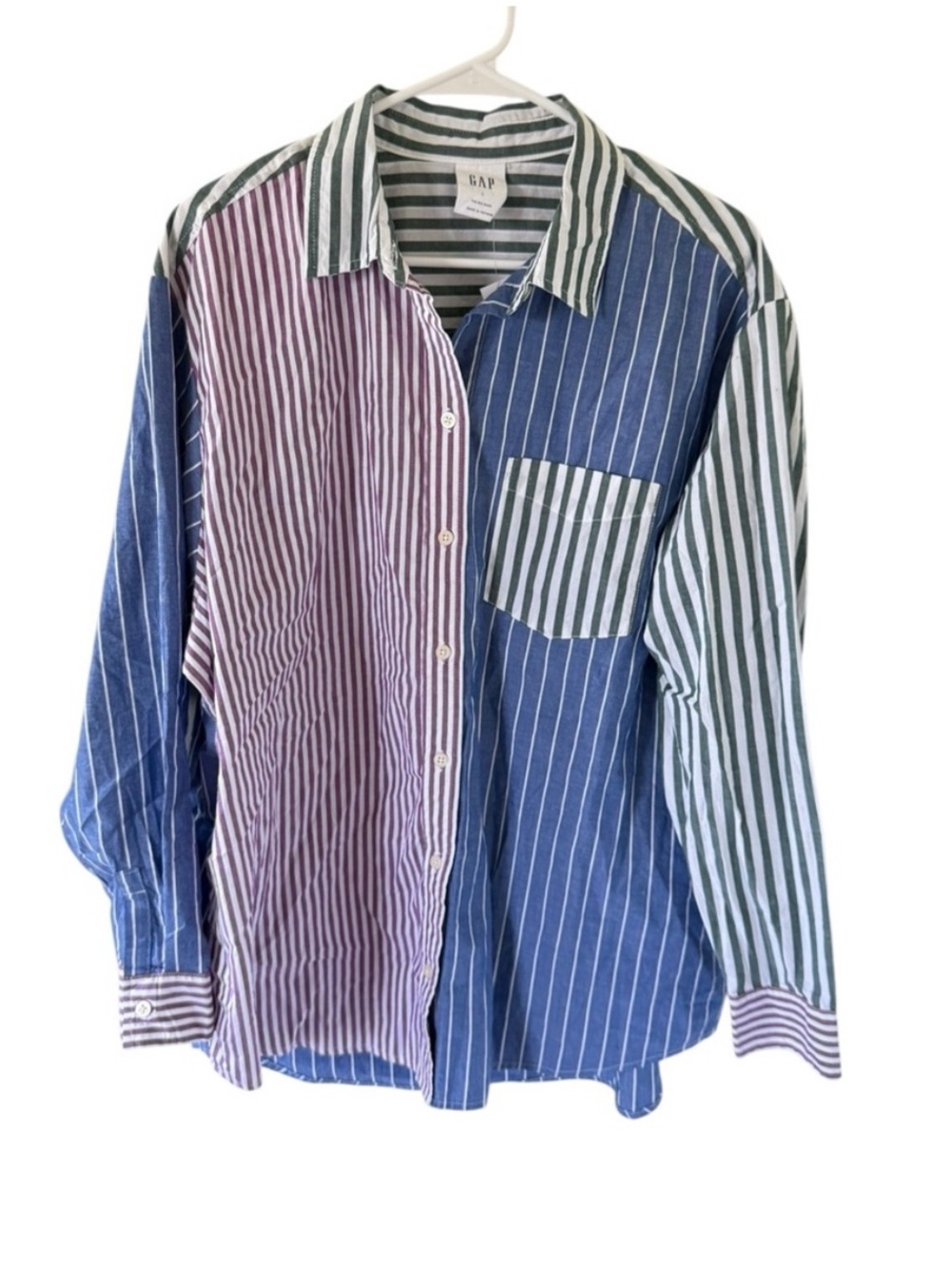GAP Colorblock Striped Button-Down - Picture 2 of 8